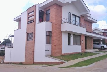 Casa Ruitoque Condominio - Polarizado de vidrios.