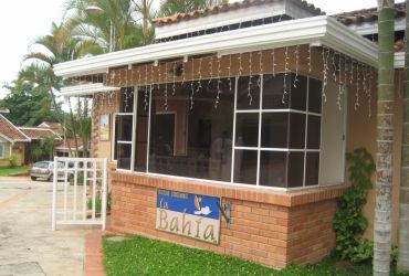 La bahí­a (Ruitoque condominio) - Polarización de vidrios. 