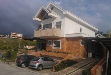 Casa Ruitoque condominio - Polarización de vidrios. 