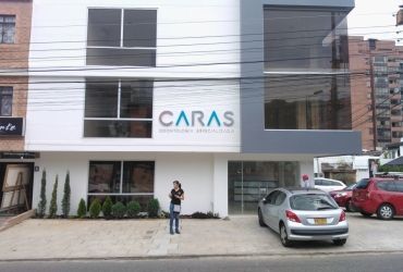 Centro odontológico Caras - Polarizado de vidrios. 